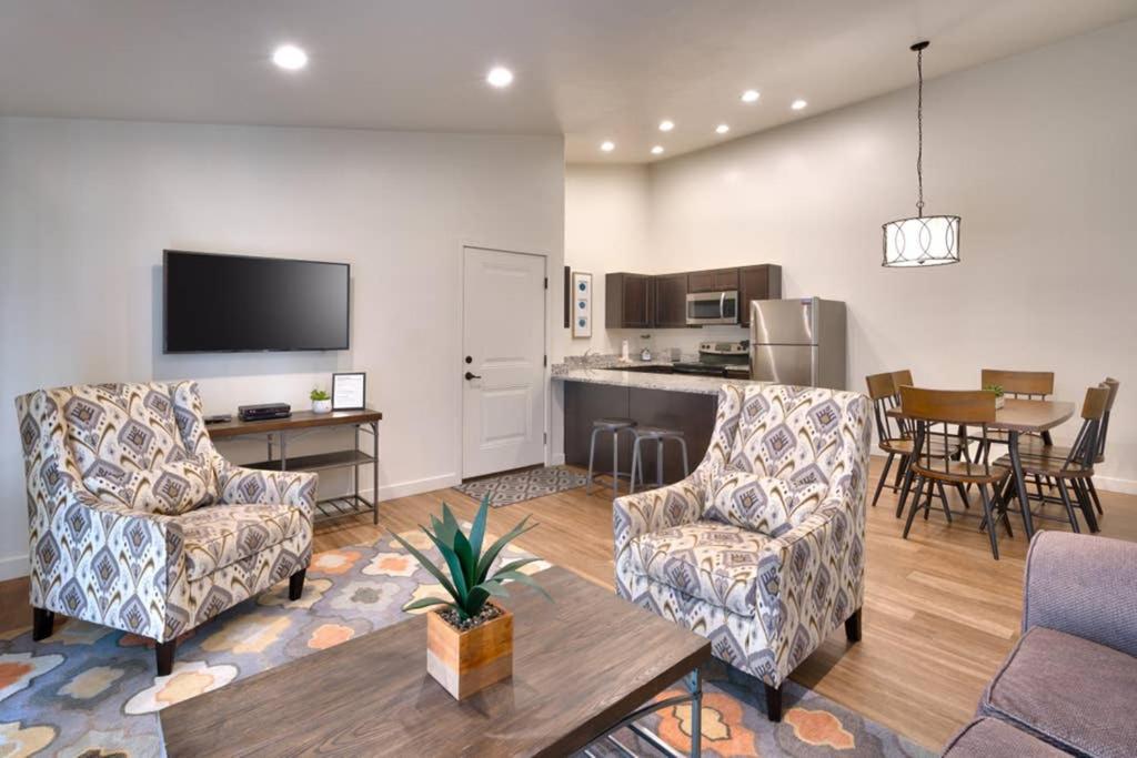 6L Top Floor Redcliff Condo, Pool & Hot Tub Moab Exterior foto